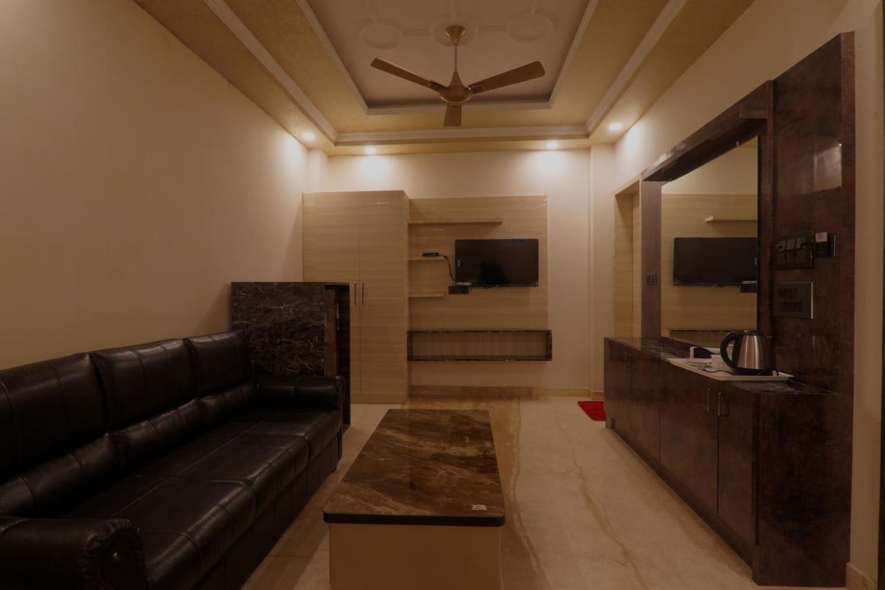 Hotel Shri Tirupati Residency Lucknow Esterno foto