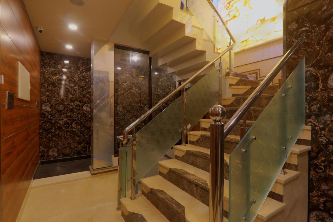 Hotel Shri Tirupati Residency Lucknow Esterno foto