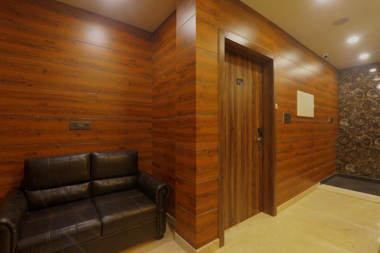 Hotel Shri Tirupati Residency Lucknow Esterno foto