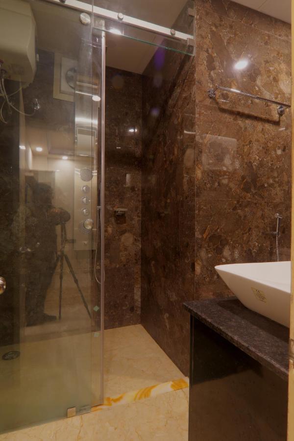 Hotel Shri Tirupati Residency Lucknow Esterno foto