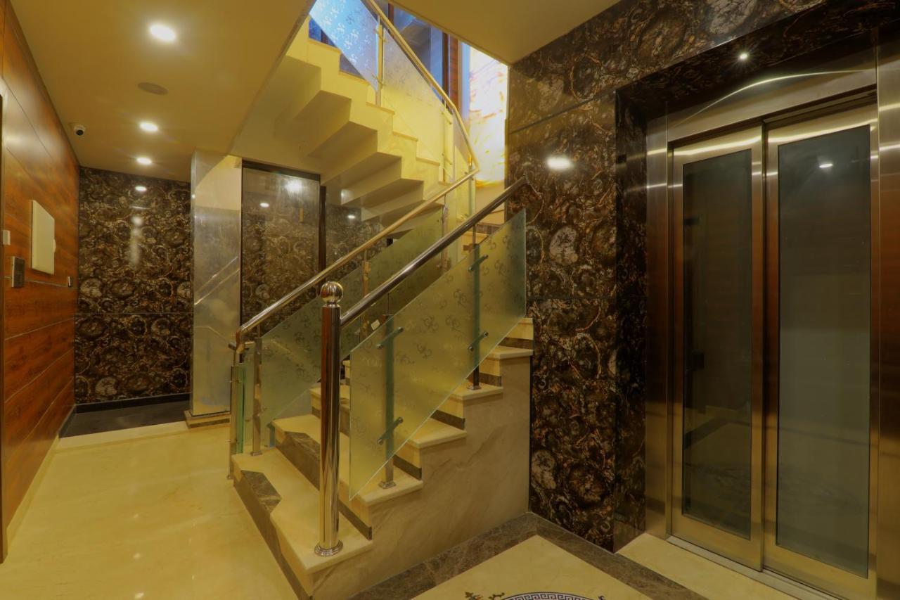 Hotel Shri Tirupati Residency Lucknow Esterno foto